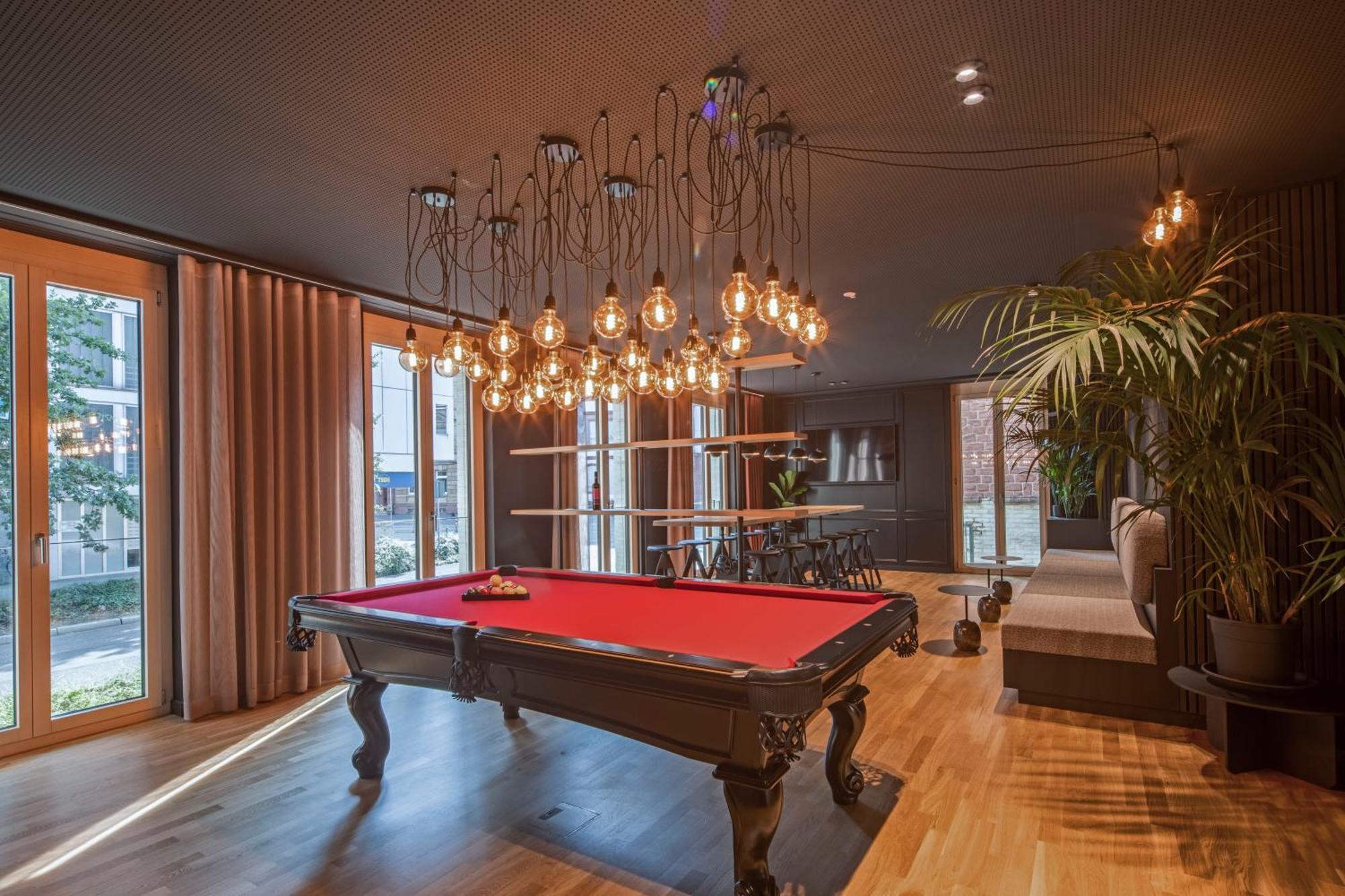 B5 Apartments คาร์ลสรูเฮอ ภายนอก รูปภาพ