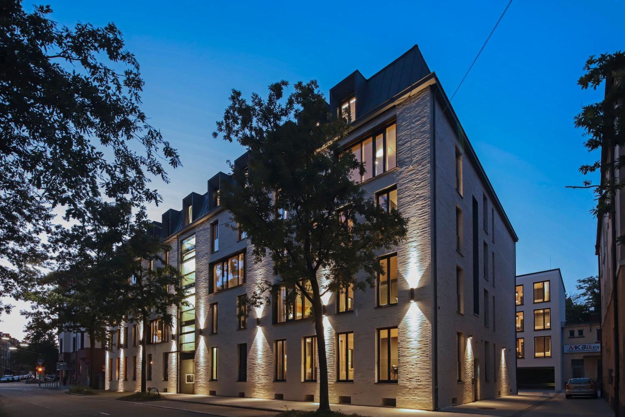 B5 Apartments คาร์ลสรูเฮอ ภายนอก รูปภาพ