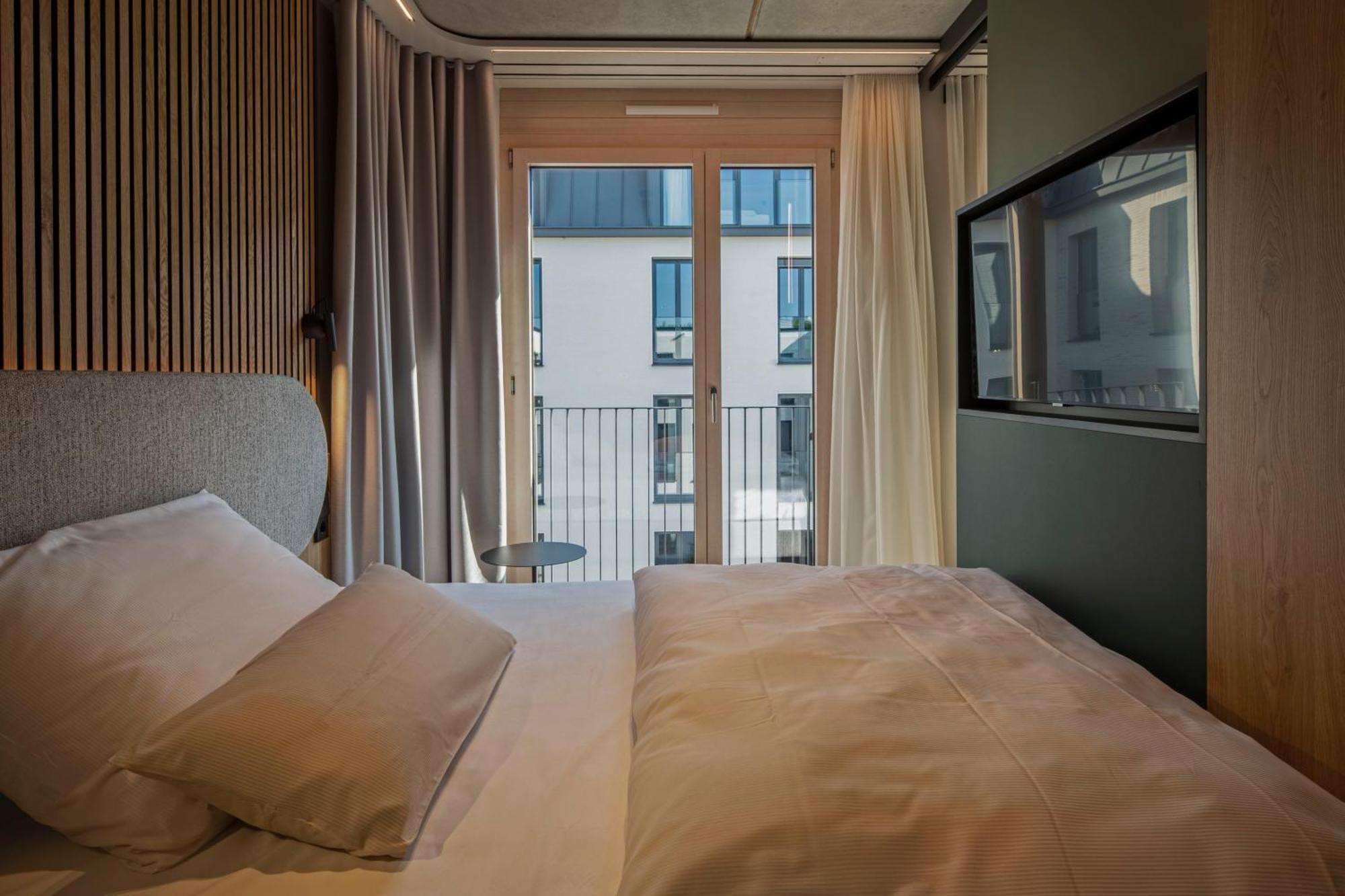 B5 Apartments คาร์ลสรูเฮอ ภายนอก รูปภาพ