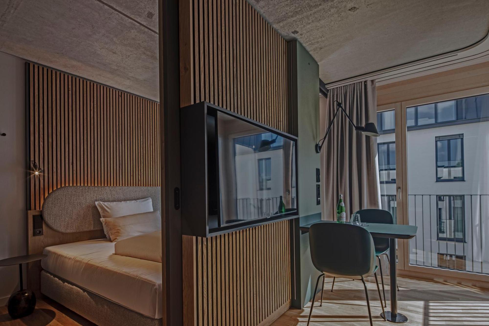 B5 Apartments คาร์ลสรูเฮอ ภายนอก รูปภาพ