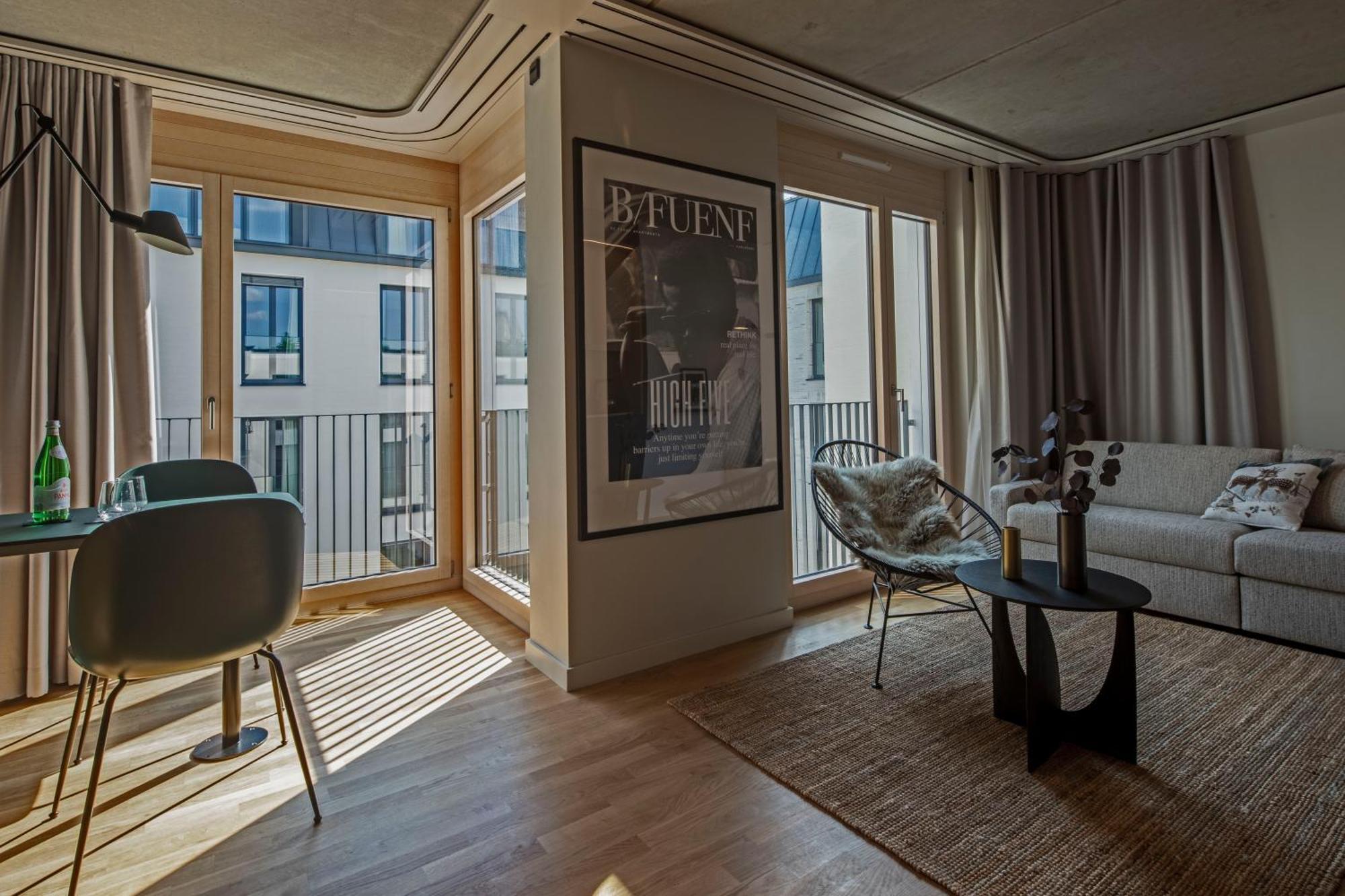 B5 Apartments คาร์ลสรูเฮอ ภายนอก รูปภาพ