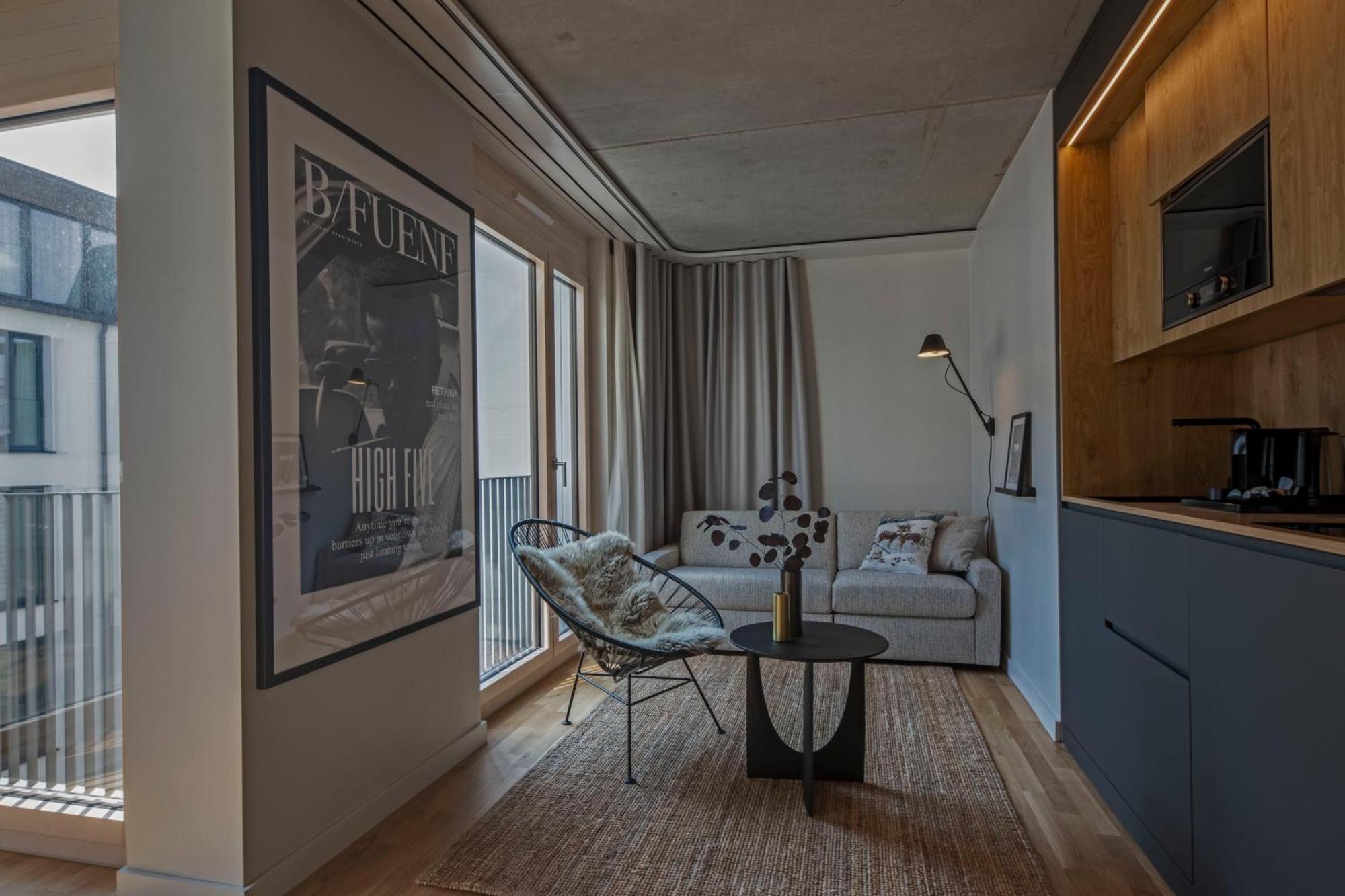 B5 Apartments คาร์ลสรูเฮอ ภายนอก รูปภาพ